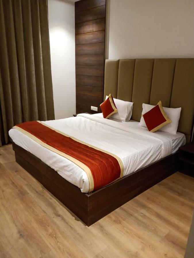 Hotel Sourav Park Inn Agra Agra  Exterior photo